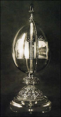 1806 Egg Photographed in Moscow